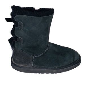 Ugg Bailey Bow black boots size 2